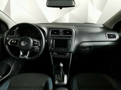 Volkswagen Polo, 1.6 л, АКПП, 2016 фото 9