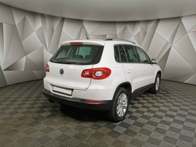 Volkswagen Tiguan, 2.0 л, АКПП, 2011 фото 4