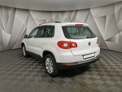 Volkswagen Tiguan, 2.0 л, АКПП, 2011 фото 6