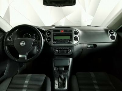 Volkswagen Tiguan, 2.0 л, АКПП, 2011 фото 8