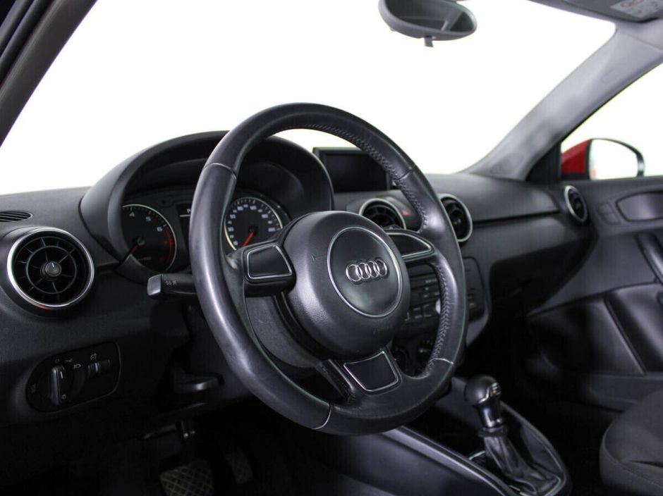 Audi A1, 1.4 л, Робот, 2014 фото 7