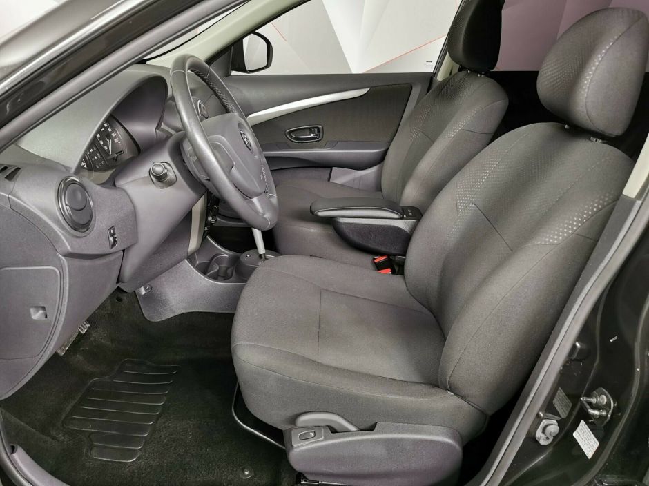 Nissan Almera, 1.6 л, АТ, 2015 фото 6