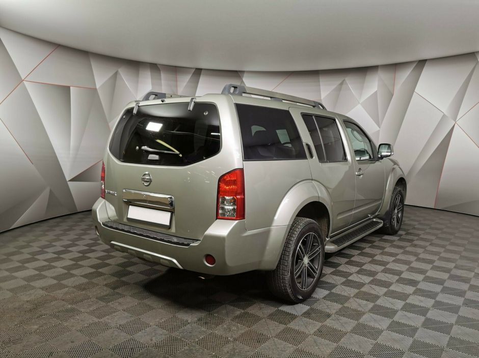 Nissan Pathfinder, 2.5 л, АТ, 2011 фото 4