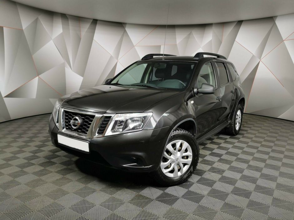 Nissan Terrano, 2.0 л, АТ, 2014 фото 3