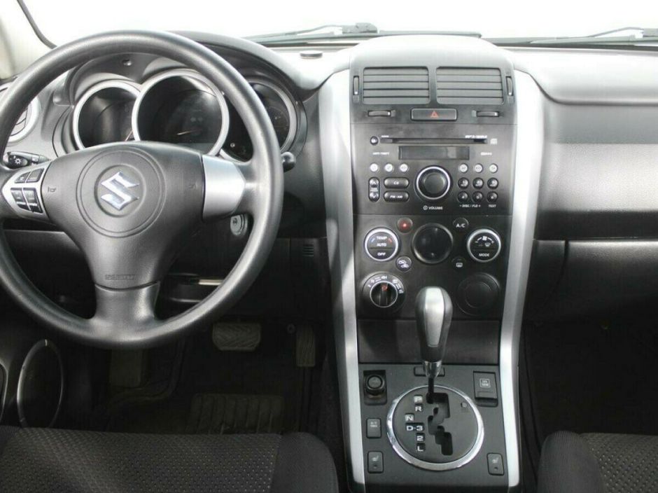 Suzuki Grand Vitara, 2.0 л, АТ, 2008 фото 1