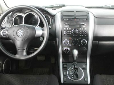 Suzuki Grand Vitara, 2.0 л, АКПП, 2008 фото 1