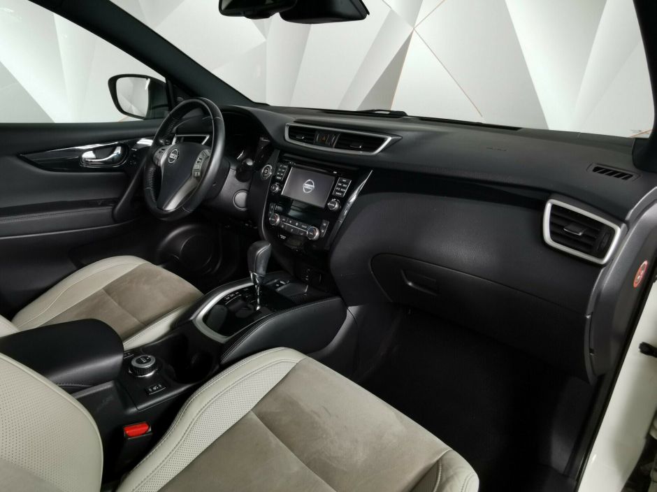 Nissan Qashqai, 2.0 л, Вариатор, 2015 фото 2