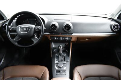 Audi A3, 1.8 л, РКПП, 2013 фото 8