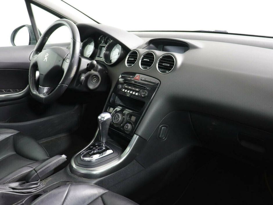 Peugeot 308, 1.6 л, АТ, 2013 фото 2