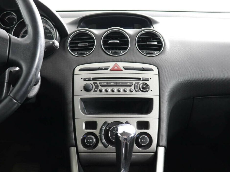 Peugeot 308, 1.6 л, АТ, 2013 фото 2