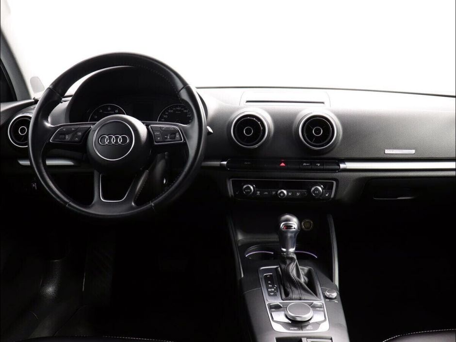 Audi A3, 1.4 л, Робот, 2016 фото 7