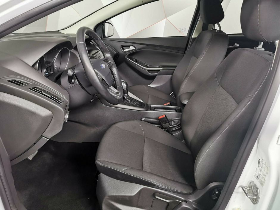 Ford Focus, 1.6 л, АТ, 2016 фото 2