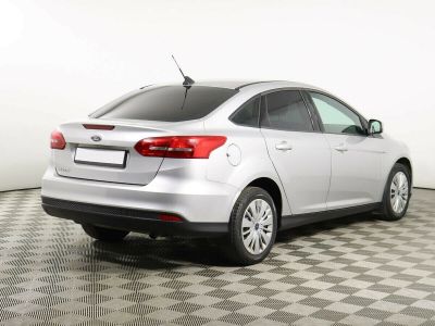 Ford Focus, 1.6 л, РКПП, 2015 фото 4