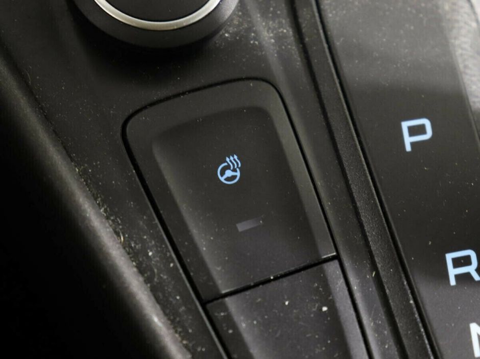 Ford Focus, 1.6 л, Робот, 2015 фото 8