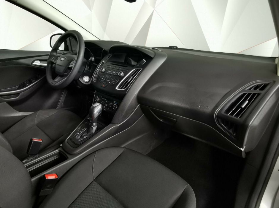 Ford Focus, 1.6 л, Робот, 2017 фото 2