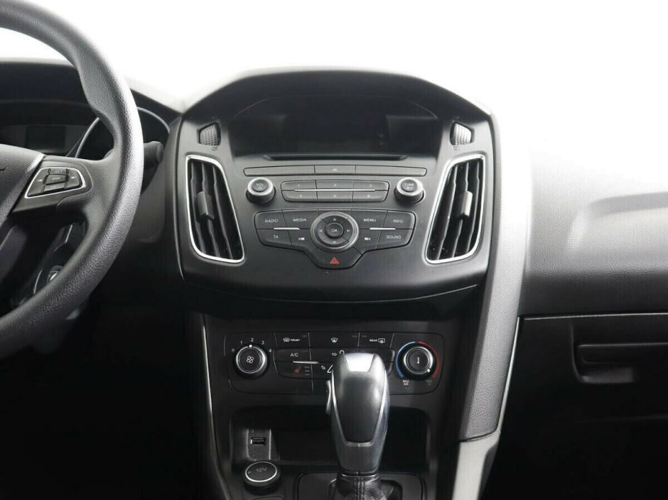 Ford Focus, 1.6 л, Робот, 2017 фото 8