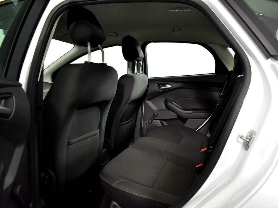 Ford Focus, 1.6 л, Робот, 2015 фото 1