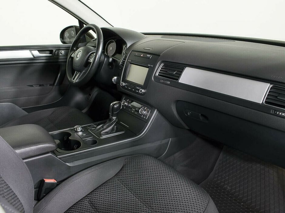 Volkswagen Touareg, 3.6 л, АТ, 2013 фото 2