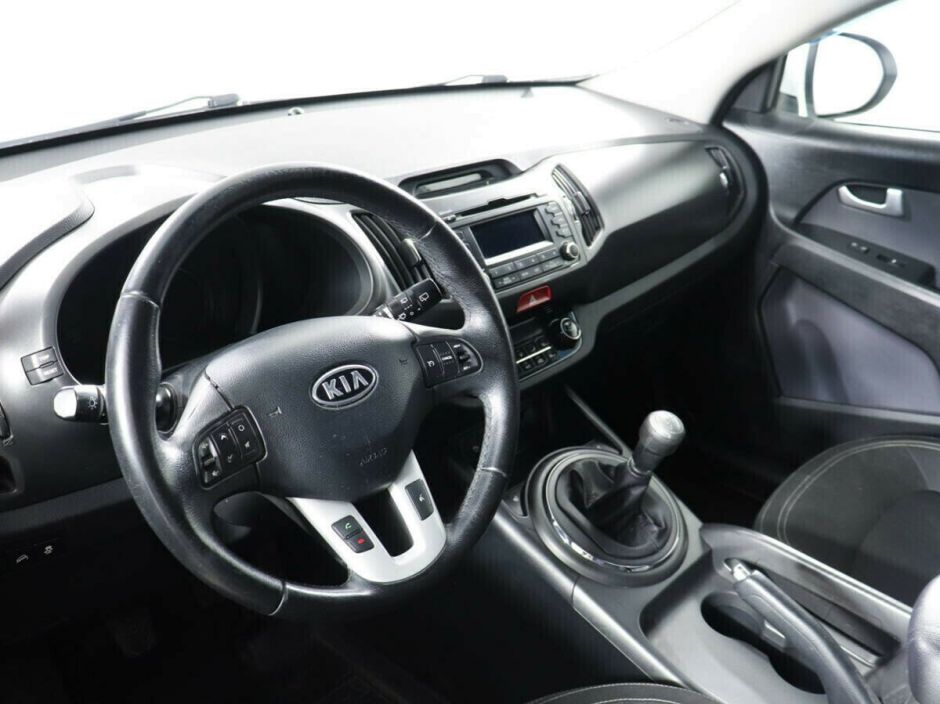 Kia Sportage, 2.0 л, МТ, 2010 фото 7