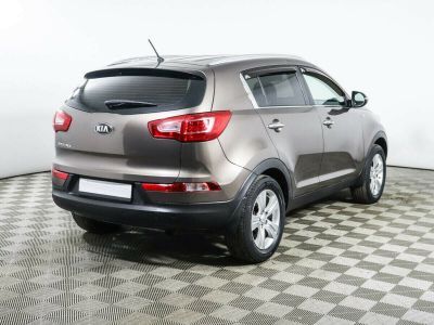 Kia Sportage, 2.0 л, МКПП, 2011 фото 4