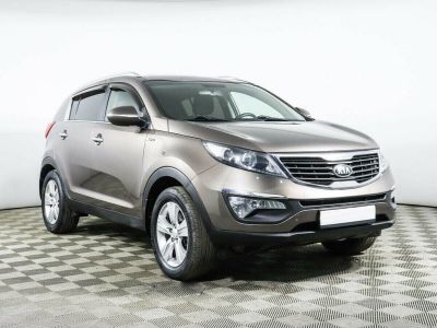 Kia Sportage, 2.0 л, МКПП, 2011 фото 5