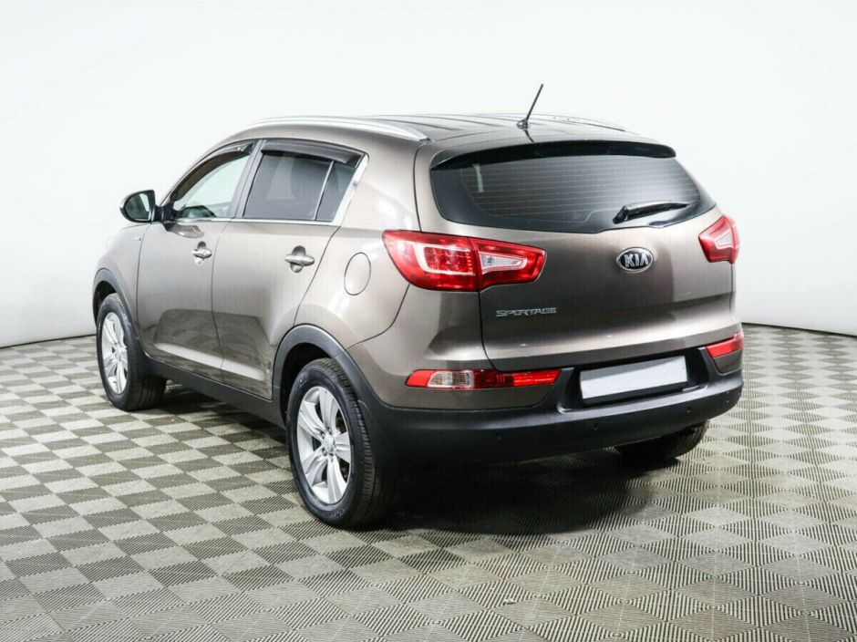 Kia Sportage, 2.0 л, МТ, 2011 фото 6