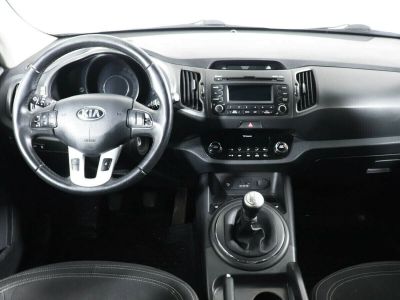 Kia Sportage, 2.0 л, МКПП, 2011 фото 2