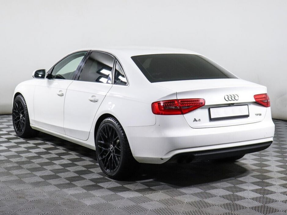 Audi A4, 1.8 л, Вариатор, 2012 фото 6