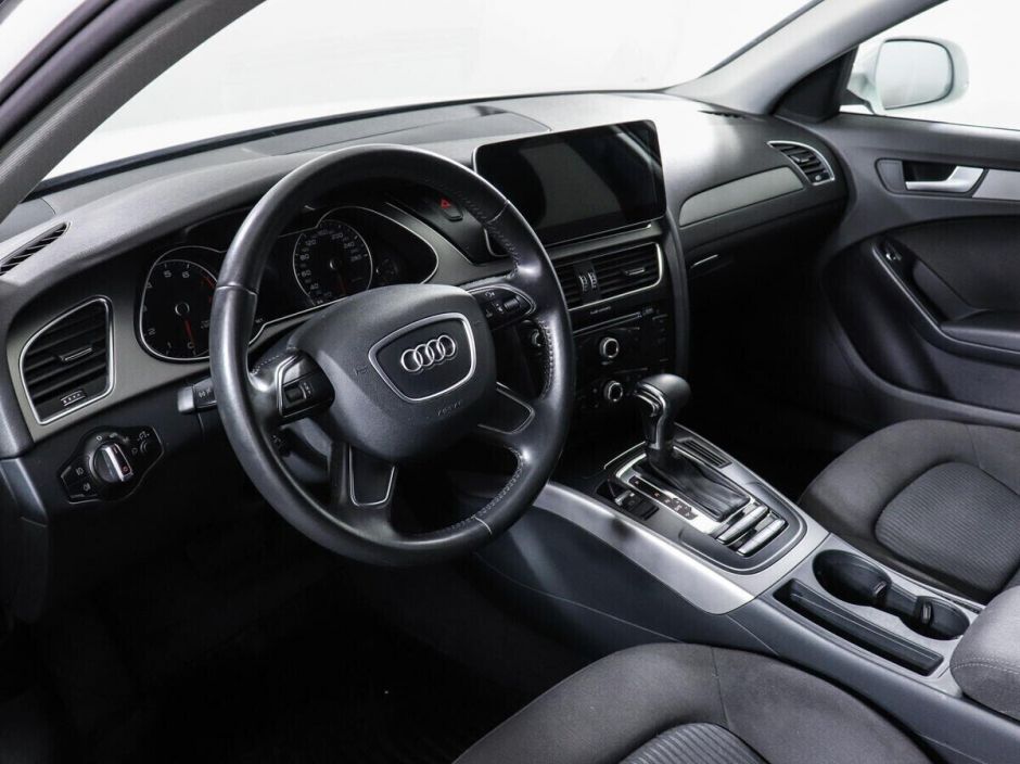 Audi A4, 1.8 л, Вариатор, 2012 фото 7