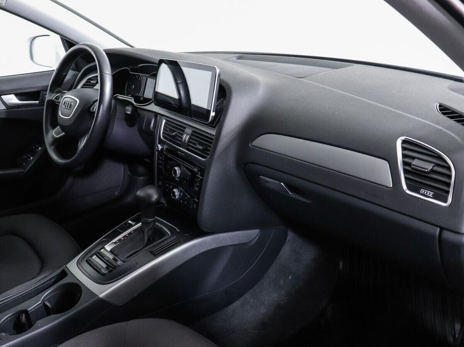 Audi A4, 1.8 л, Вариатор, 2012 фото 2