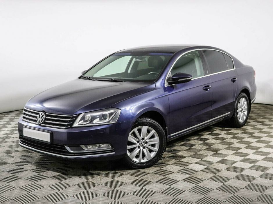 Volkswagen Passat, 1.8 л, Робот, 2012 фото 3
