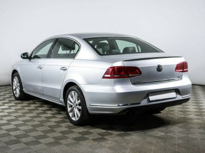 Volkswagen Passat, 1.8 л, РКПП, 2014 фото 5