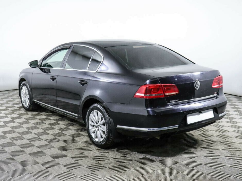 Volkswagen Passat, 1.8 л, МТ, 2011 фото 5