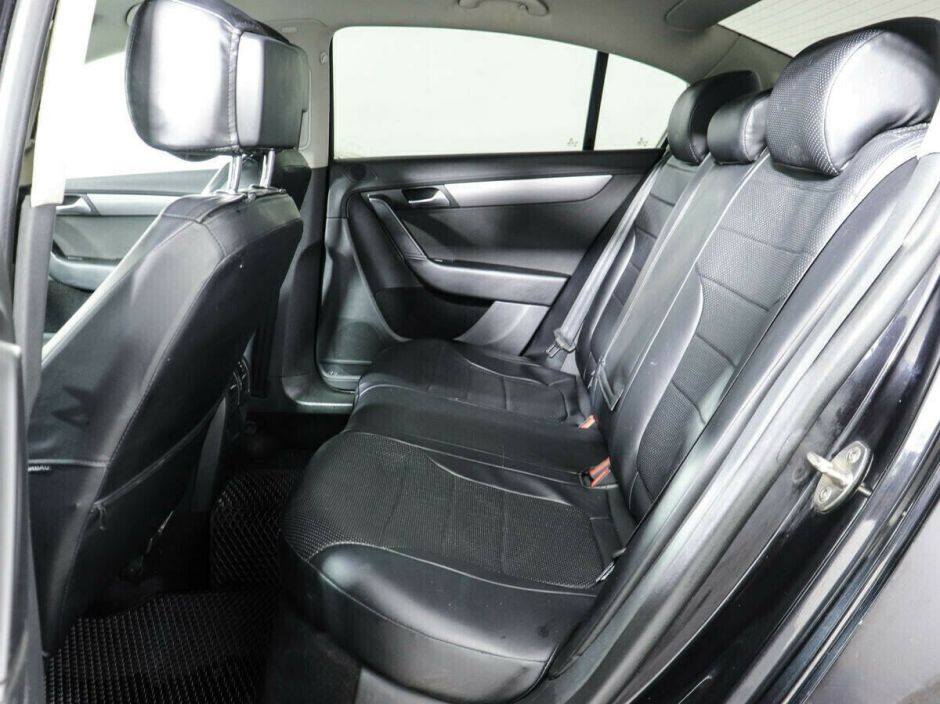 Volkswagen Passat, 1.8 л, МТ, 2011 фото 7