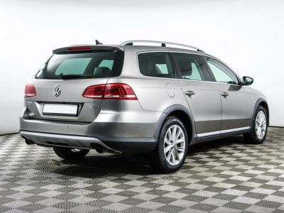 Volkswagen Passat, 2.0 л, РКПП, 2013 фото 5