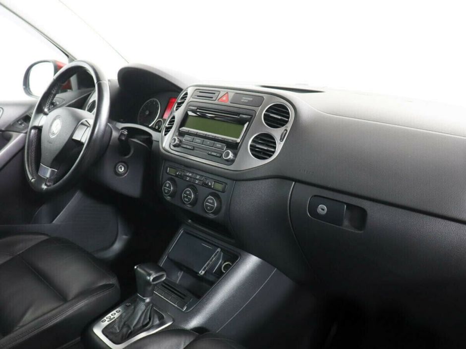 Volkswagen Tiguan, 2.0 л, АТ, 2009 фото 7