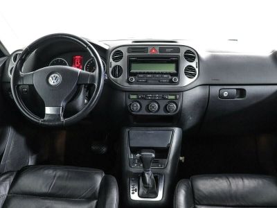 Volkswagen Tiguan, 2.0 л, АКПП, 2009 фото 2