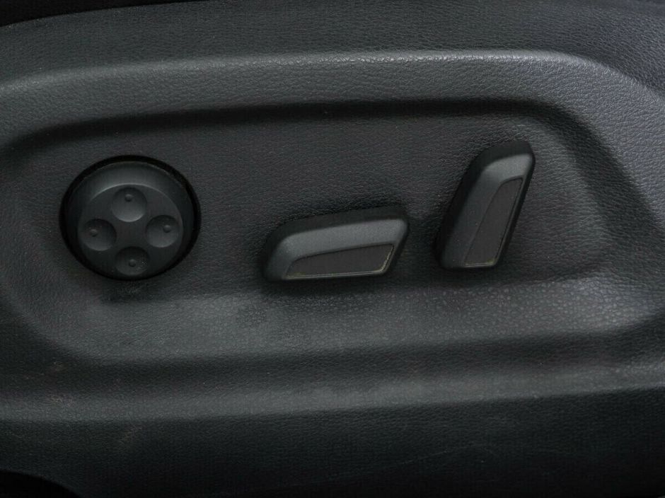 Volkswagen Tiguan, 2.0 л, АТ, 2009 фото 1