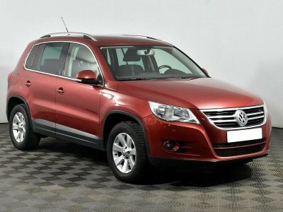 Volkswagen Tiguan, 2.0 л, АКПП, 2011 фото 4