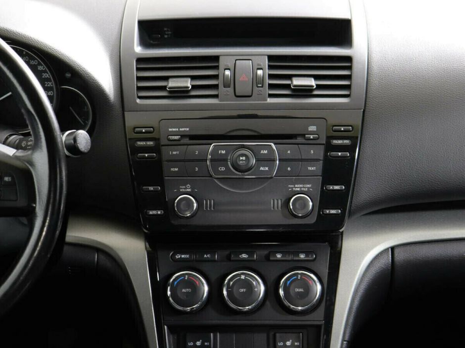 Mazda 6, 1.8 л, МТ, 2010 фото 8