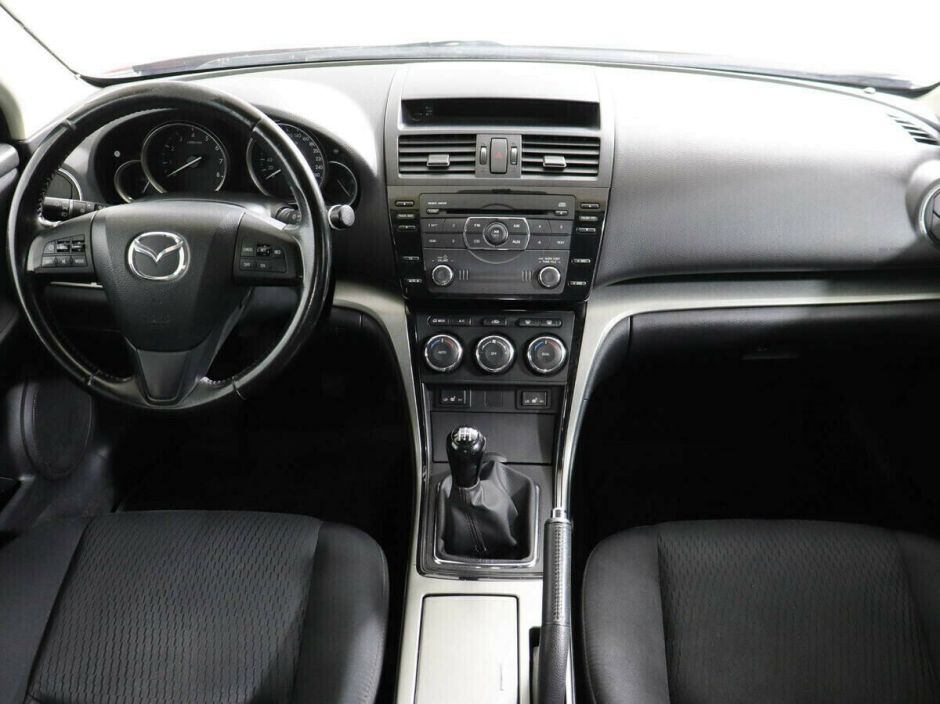 Mazda 6, 1.8 л, МТ, 2010 фото 2
