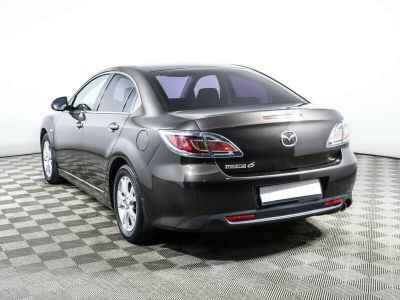 Mazda 6, 1.8 л, МКПП, 2011 фото 6