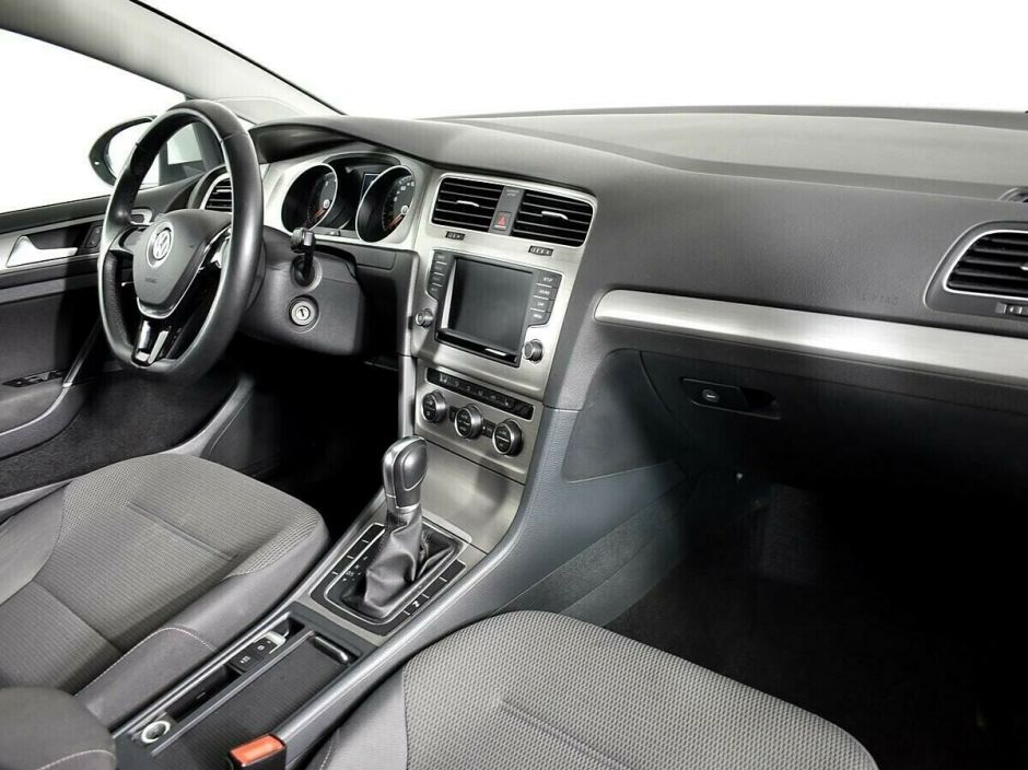 Volkswagen Golf, 1.6 л, АТ, 2017 фото 2