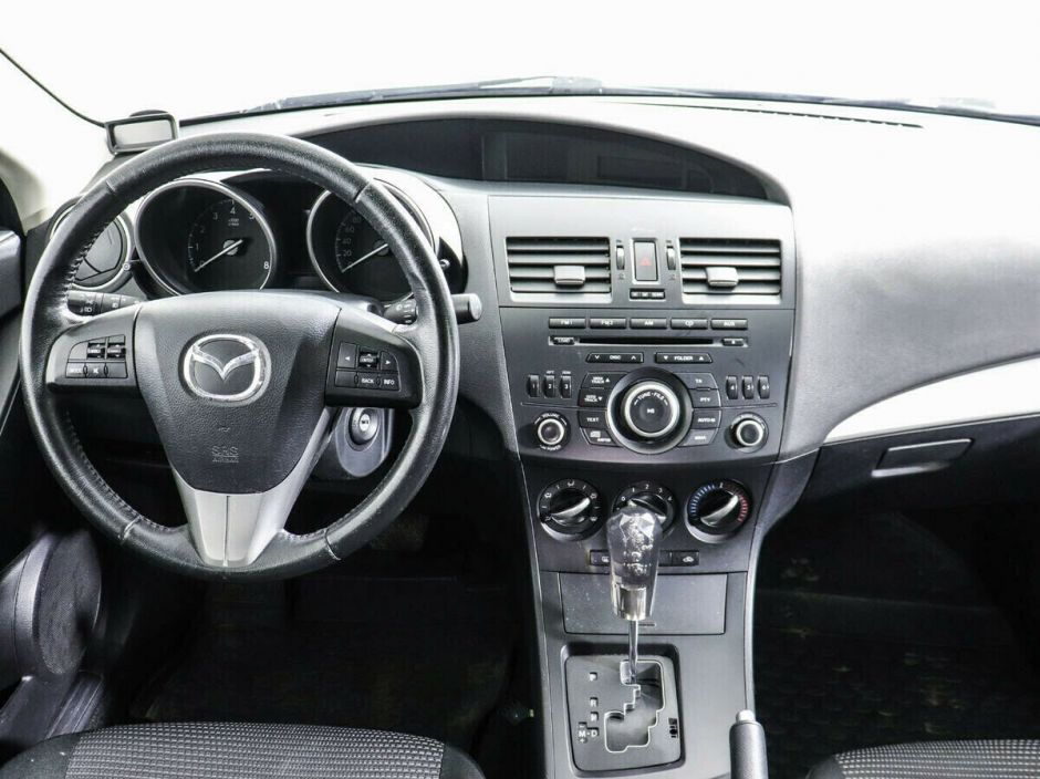 Mazda 3, 1.6 л, АТ, 2012 фото 2
