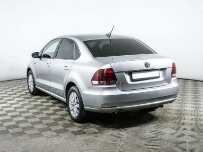 Volkswagen Polo, 1.6 л, МКПП, 2019 фото 6