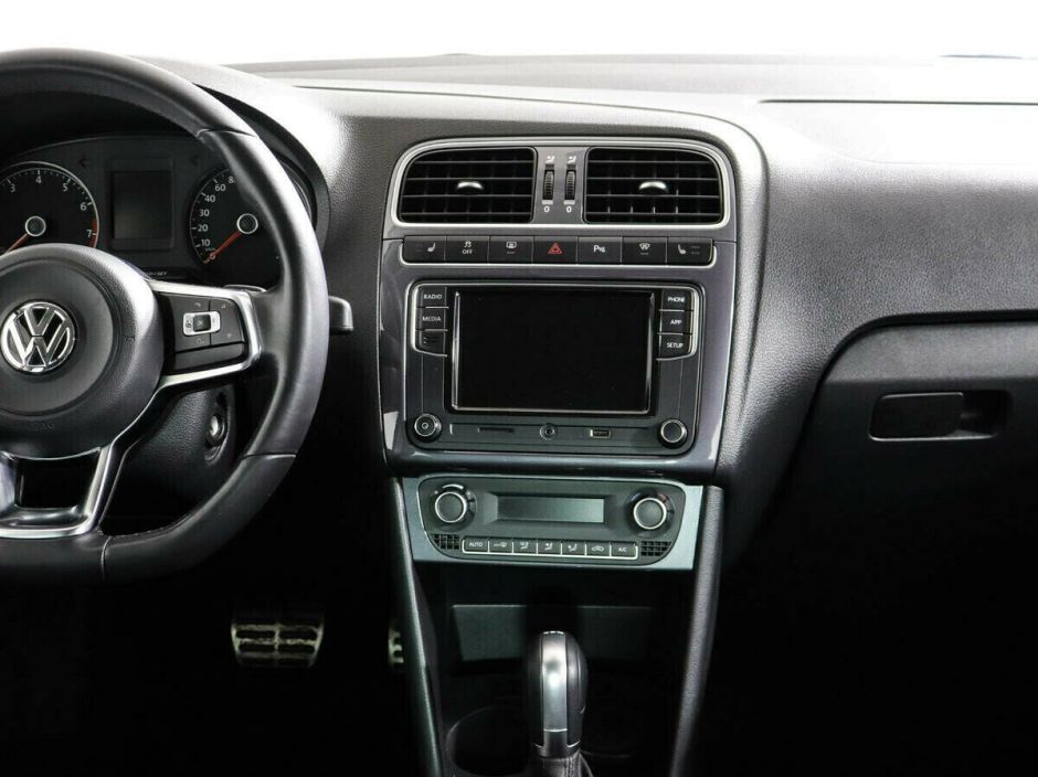 Volkswagen Polo, 1.4 л, Робот, 2018 фото 7