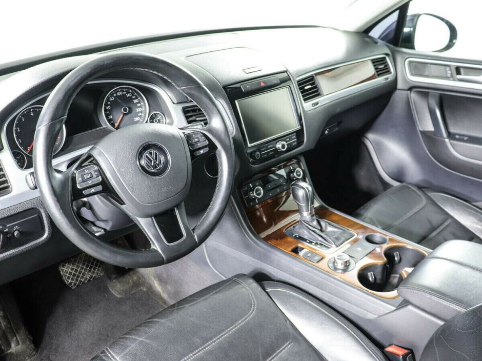 Volkswagen Touareg, 3.6 л, АТ, 2010 фото 10