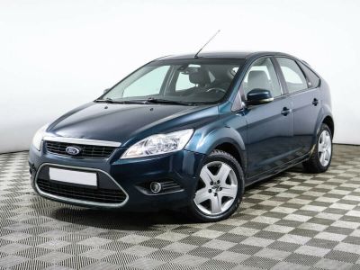 Ford Focus, 1.6 л, МКПП, 2010 фото 3