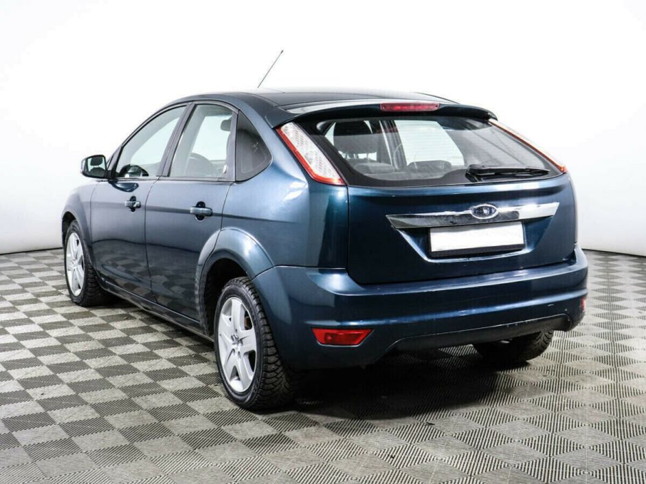 Ford Focus, 1.6 л, МТ, 2010 фото 6