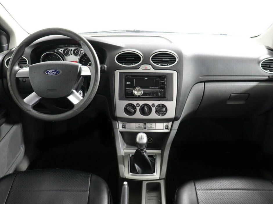 Ford Focus, 1.6 л, МТ, 2011 фото 8